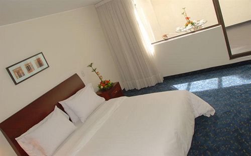 Hotel 51 Plaza Богота Экстерьер фото